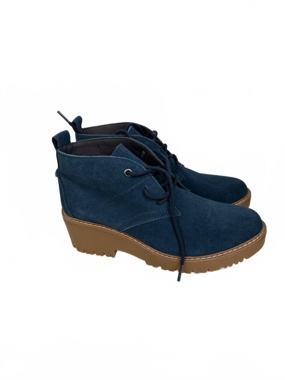 New White Mountain Navy Blue Suede Lace-Up Ankle Boots with Chunky Brown Sole